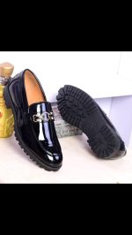 Luxury Loafers for the Modern Gentleman - Image 2